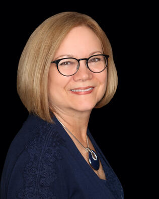 Headshot of Linda E. Schmidt