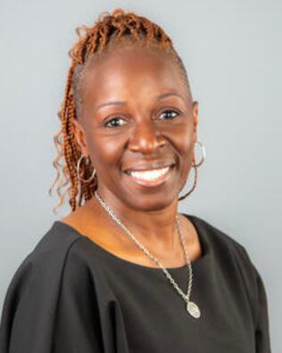 Headshot of Youlanda McIntosh