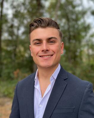 Headshot of Landon Halverson