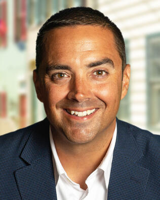 Headshot of Chris Vinson