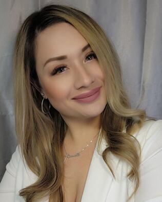 Headshot of Araceli Castellano