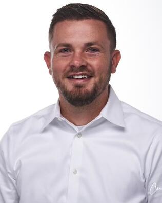 Headshot of Josh Chasteen