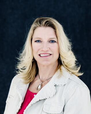 Headshot of Denise Greisen