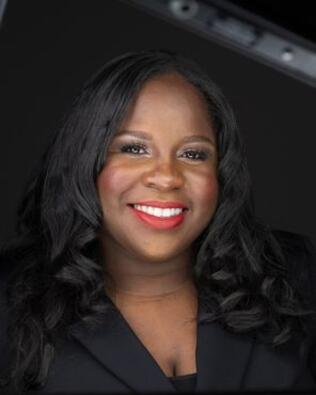 Headshot of Hillary Budd
