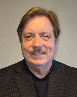 Headshot of Michael Ross