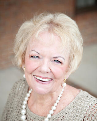 Headshot of Glenda Garrett