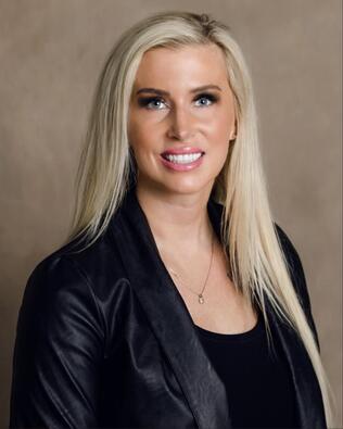 Headshot of Lindsey Hudson