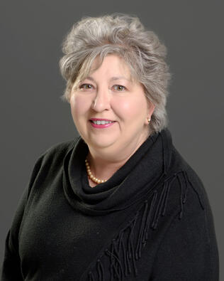 Headshot of Mary Davenport