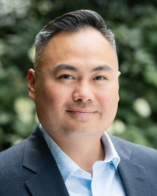 Headshot of Dale Chhen
