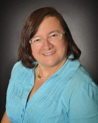 Headshot of Luz Dominguez