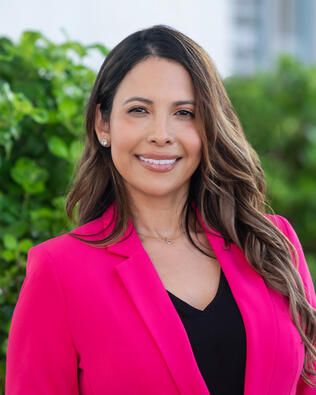 Headshot of Paola Melendez