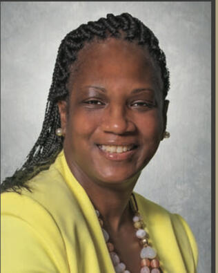 Headshot of Trisia Carter