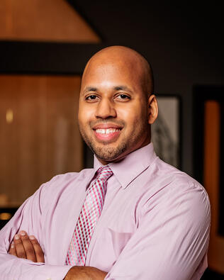 Headshot of David Pena