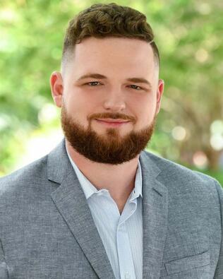 Headshot of Ryan Weier