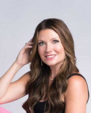 Headshot of Kira  Willis