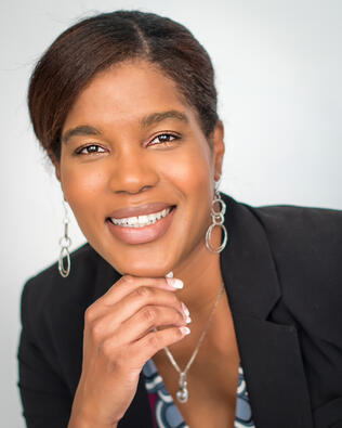 Headshot of Akilah Delgadillo