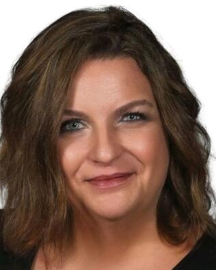 Headshot of Stephanie Schwartz