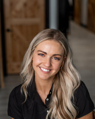 Headshot of Courtney Rueber