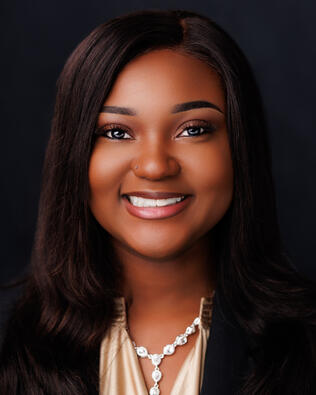 Headshot of Vinecia Hawkins