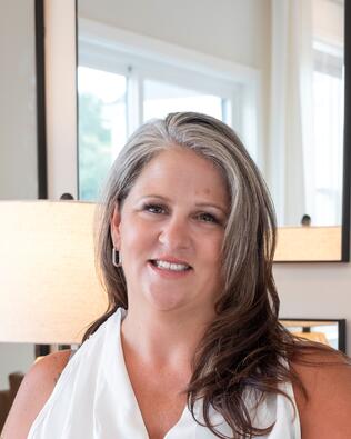 Headshot of Samantha Bowling