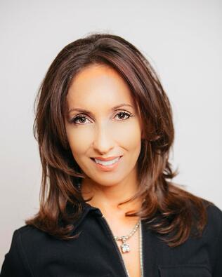 Headshot of Angela Kaufman