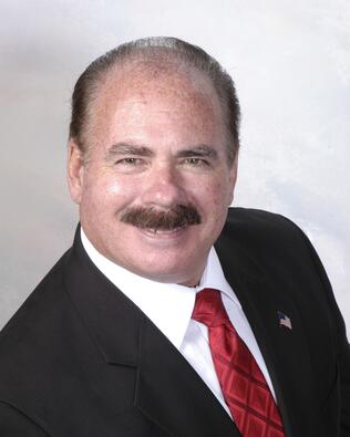 Headshot of George Gonzalez