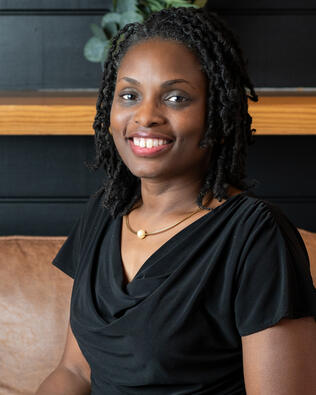 Headshot of Stephanie Taylor