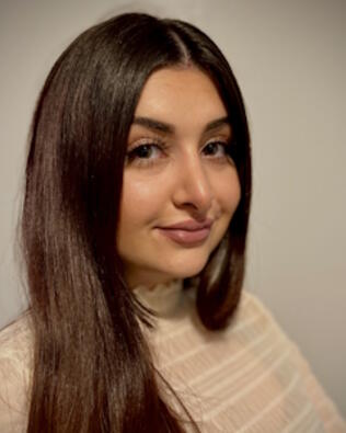 Headshot of Taylor Carr