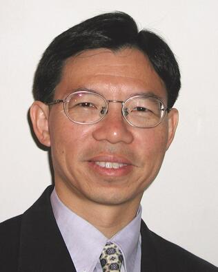 Headshot of Stephen Leung