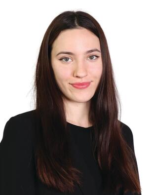 Headshot of Josie Powell