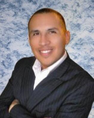 Headshot of Gabriel Lopez