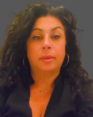 Headshot of Angela Chenery