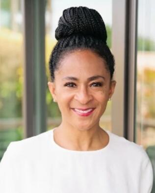 Headshot of Shannon Hopkins