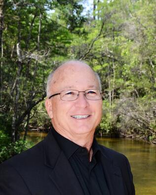 Headshot of Kenneth Wright Jr