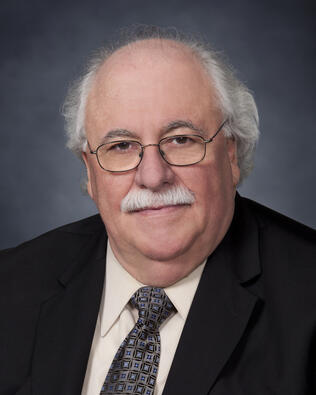 Headshot of Douglas Moses