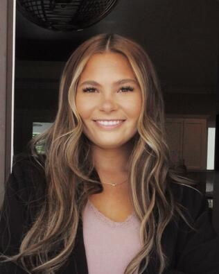 Headshot of Julia Parkinson