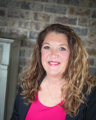 Headshot of Jerri Peterson