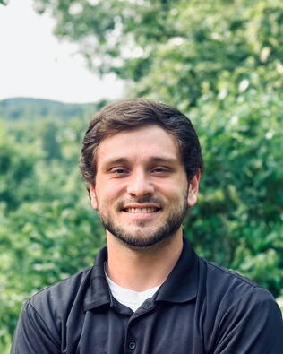 Headshot of Seth Horn
