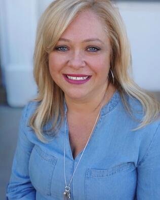 Headshot of Bernadette Archibald