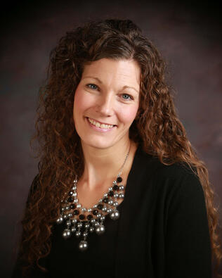 Headshot of Melissa Olson