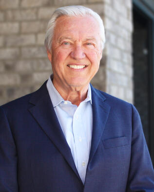 Headshot of Paul Roman
