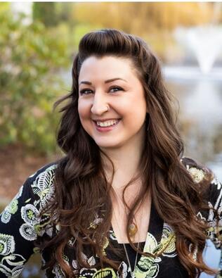 Headshot of Rebecca Van Tassell