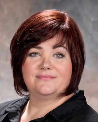 Headshot of Dana Ellen Grogan