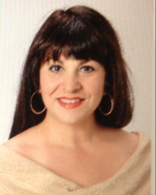 Headshot of Sundi Gregory