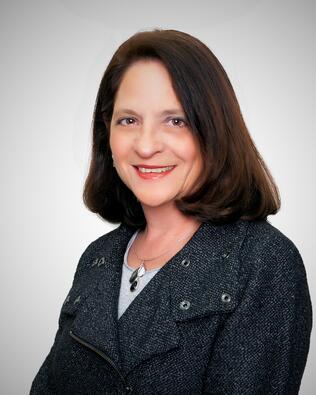 Headshot of Lynda Tobasco-Whitty