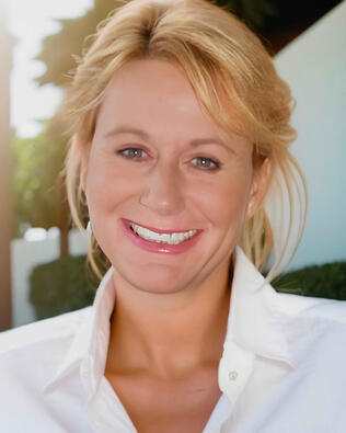 Headshot of Julie Klein
