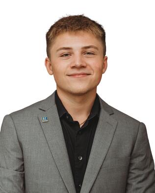 Headshot of Hayden Stevens