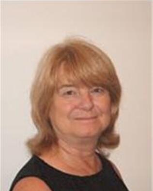 Headshot of Susie Lenhart