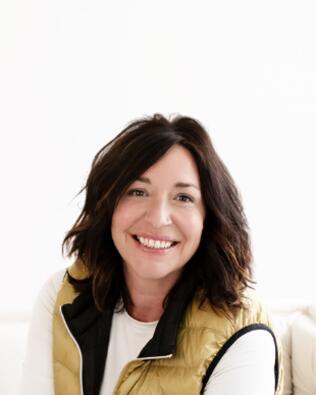 Headshot of Lindsey Egner