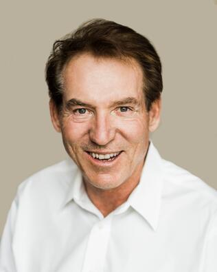 Headshot of Bill Fanning